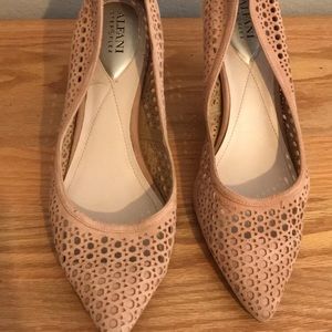 Tan Patterned Heels- Size 10.5